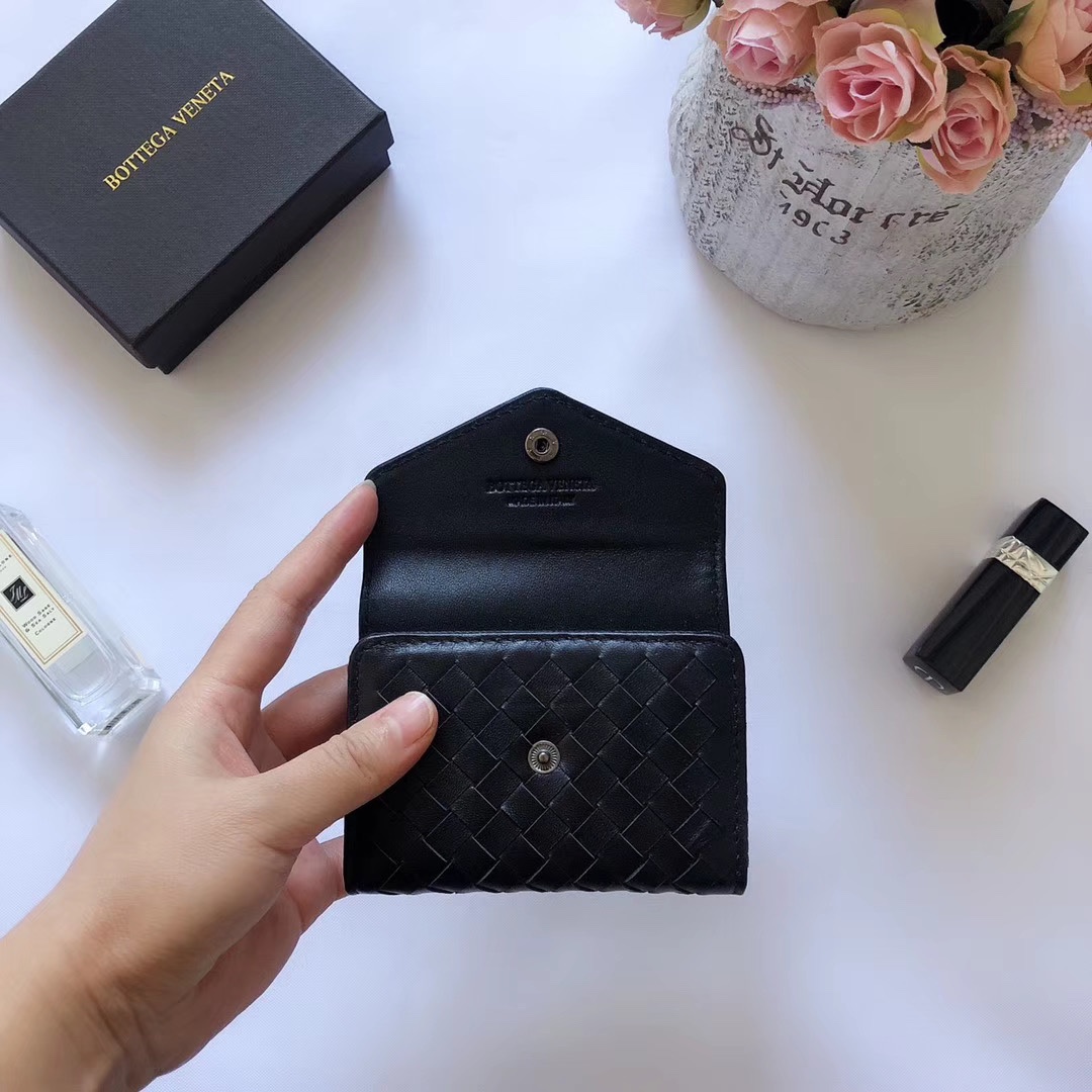 個性的なデザ 人気ブランドボッテガヴェネタ Bottega Veneta 実物の写真 N品スーパーコピー代引き対応国内発送後払い安全必ず届く優良サイト